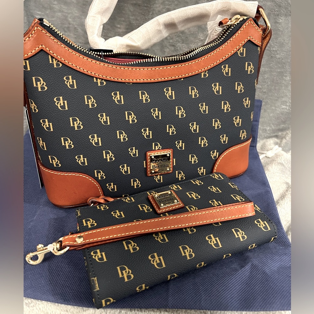DOONEY & BOURKE Shoulder Bag Bundled w/ Wristlet Wallet